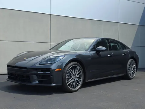 2024 Porsche Panamera 4