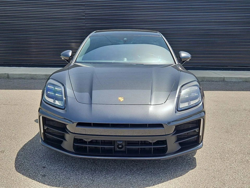 2024 Porsche 976 Panamera - Image 2 of 5