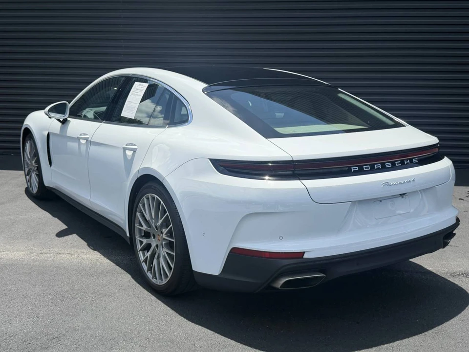 2024 Porsche 976 Panamera - Image 3 of 5