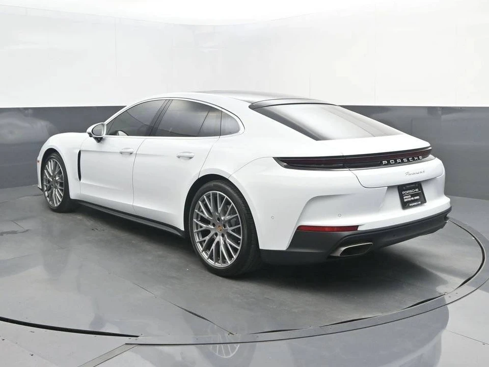 2024 Porsche 976 Panamera - Image 3 of 5
