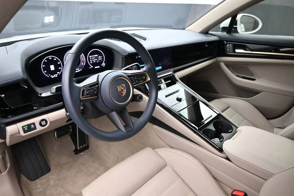 2024 Porsche 976 Panamera - Image 4 of 5