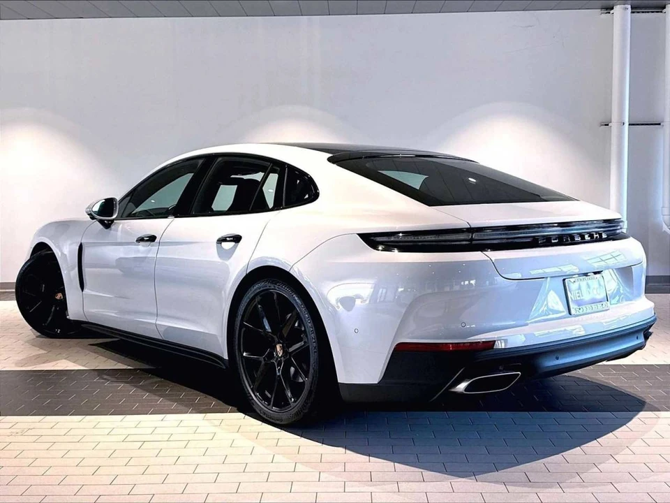 2024 Porsche 976 Panamera - Image 3 of 5