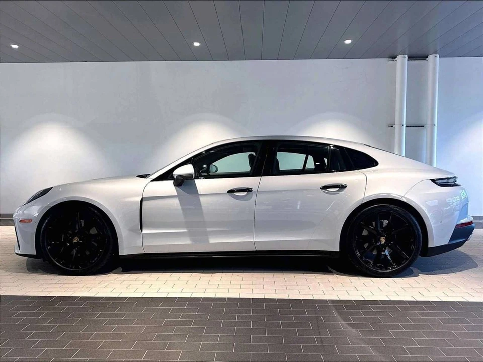2024 Porsche 976 Panamera - Image 2 of 5