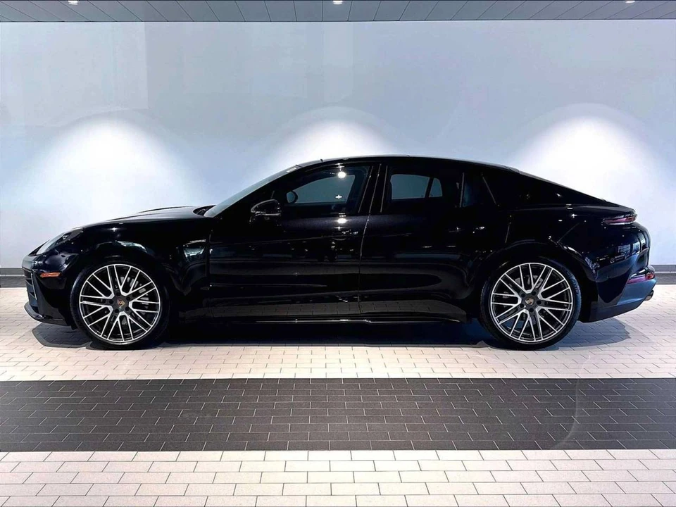 2024 Porsche 976 Panamera - Image 2 of 5