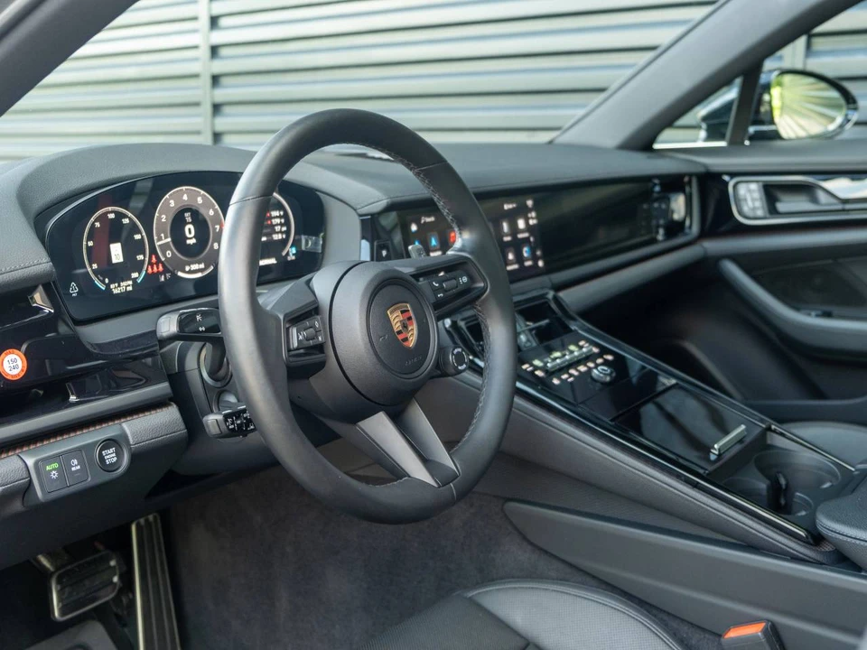 2024 Porsche 976 Panamera - Image 4 of 5
