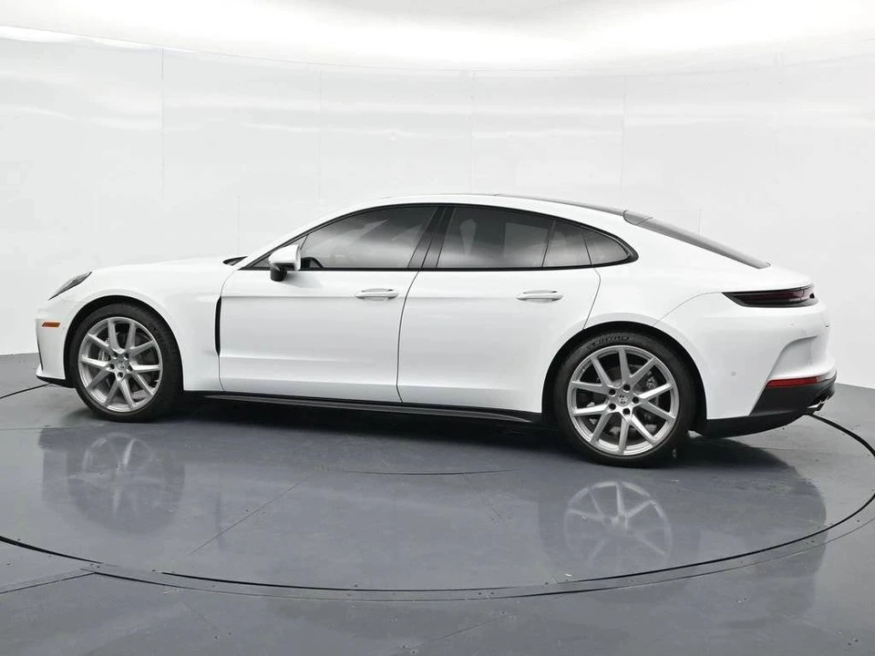 2024 Porsche 976 Panamera - Image 3 of 5