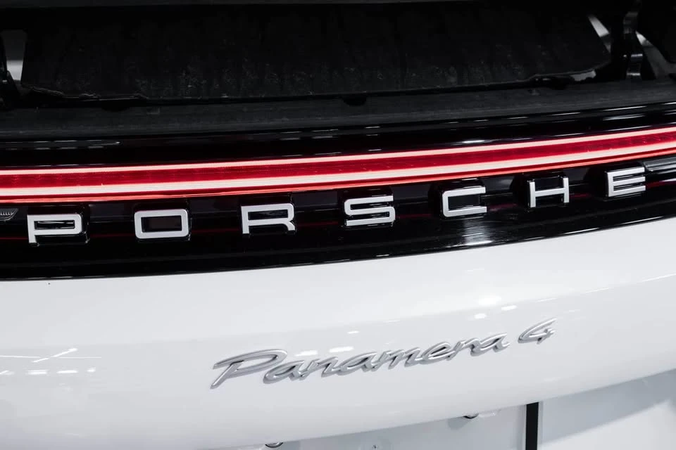 2024 Porsche 976 Panamera - Image 5 of 16