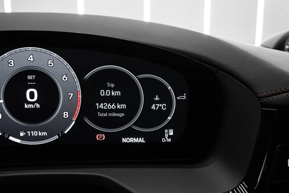 2024 Porsche 976 Panamera - Image 15 of 15
