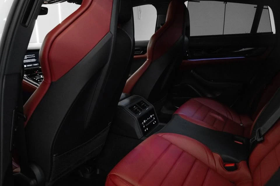 2024 Porsche 976 Panamera - Image 14 of 15