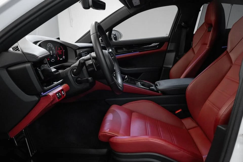2024 Porsche 976 Panamera - Image 12 of 15