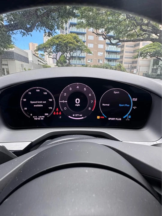 2024 Porsche 976 Panamera - Image 12 of 16