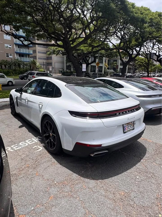 2024 Porsche 976 Panamera - Image 3 of 16