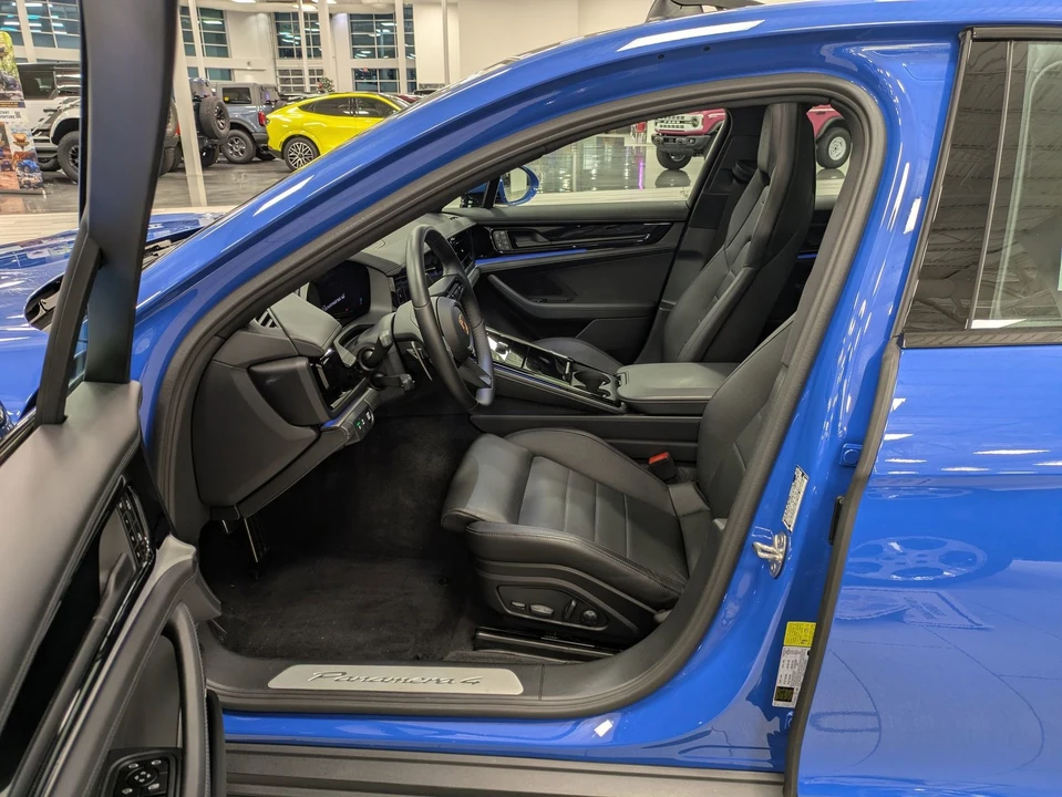 2024 Porsche 976 Panamera - Image 11 of 12