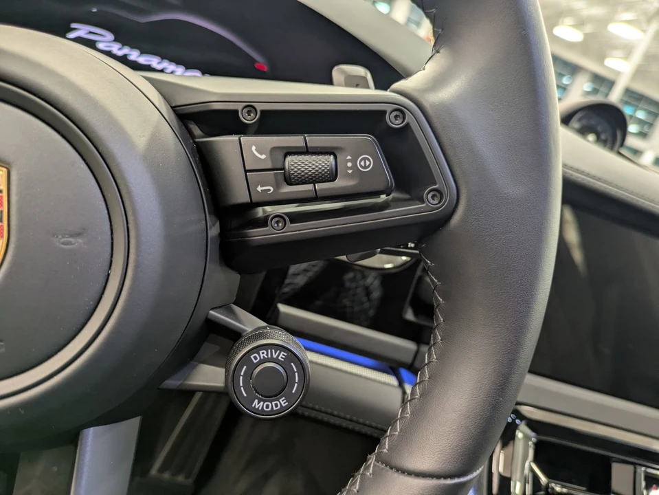 2024 Porsche 976 Panamera - Image 18 of 21
