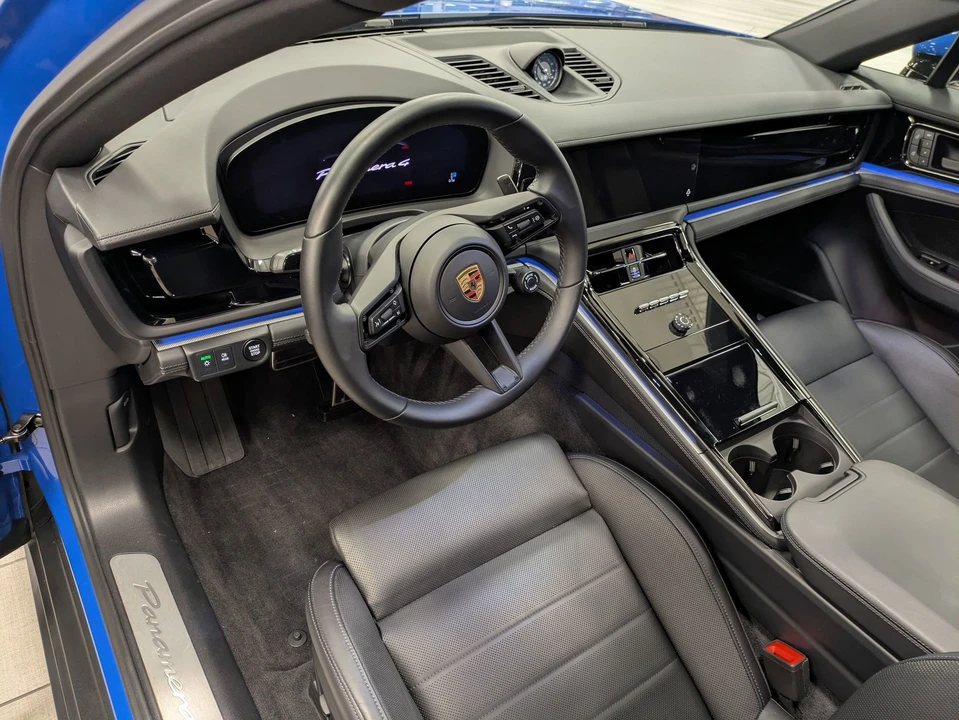 2024 Porsche 976 Panamera - Image 13 of 21