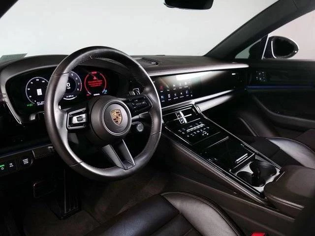 2024 Porsche 976 Panamera - Image 4 of 4