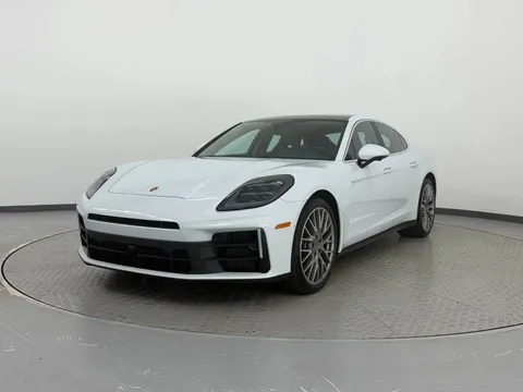 2024 Porsche Panamera 4