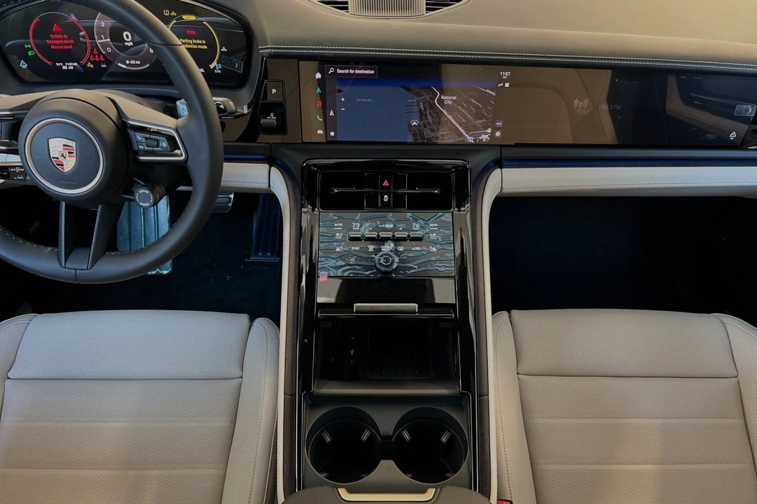 2024 Porsche 976 Panamera - Image 6 of 21
