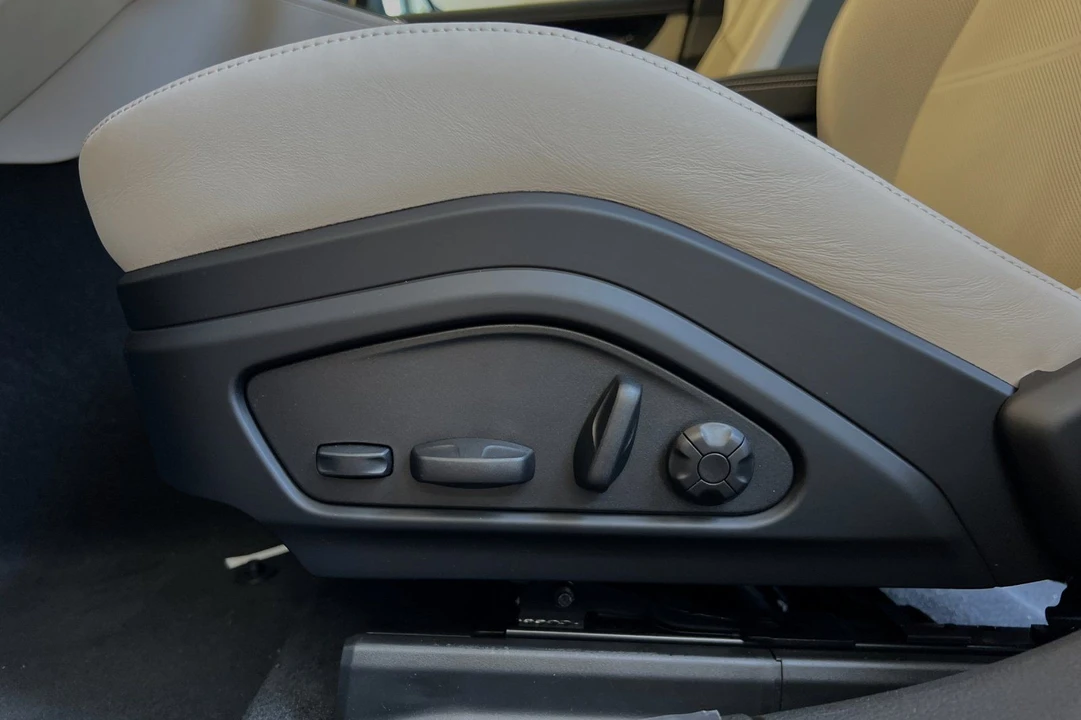 2024 Porsche 976 Panamera - Image 14 of 21