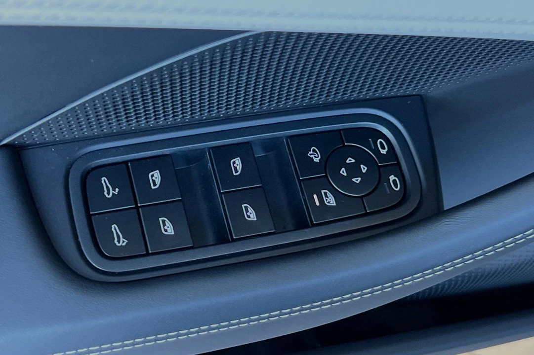 2024 Porsche 976 Panamera - Image 13 of 21