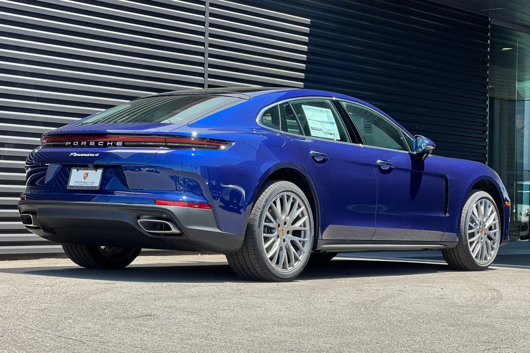 2024 Porsche 976 Panamera - Image 8 of 21