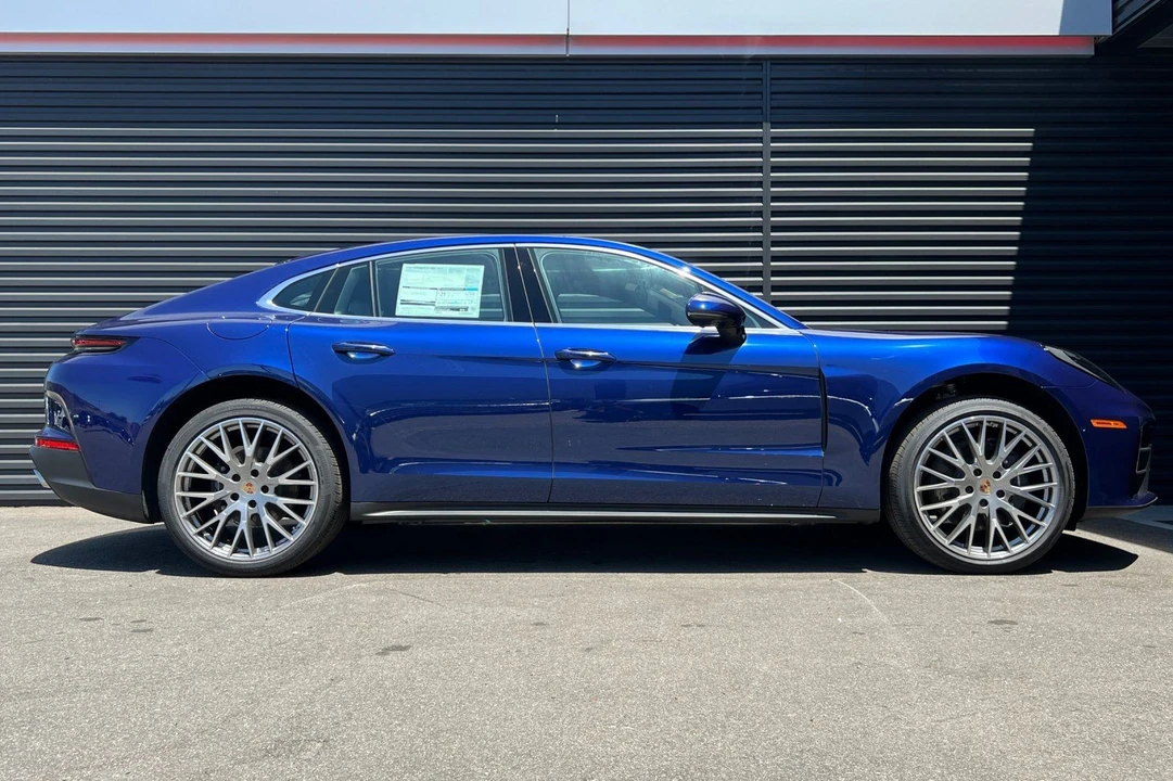 2024 Porsche 976 Panamera - Image 9 of 21