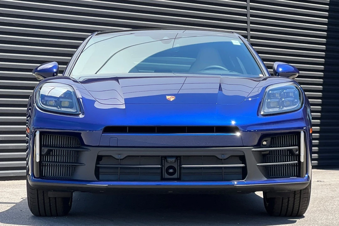 2024 Porsche 976 Panamera - Image 11 of 21