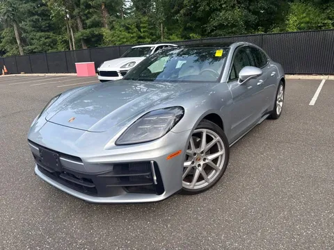 2024 Porsche Panamera 4