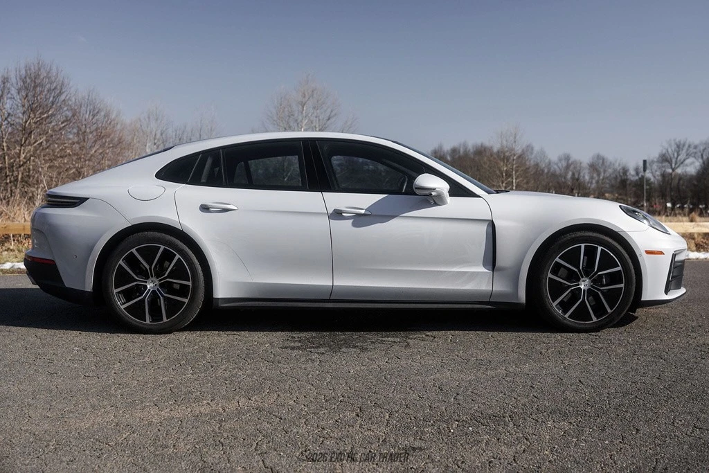 2024 Porsche 976 Panamera - Image 8 of 12