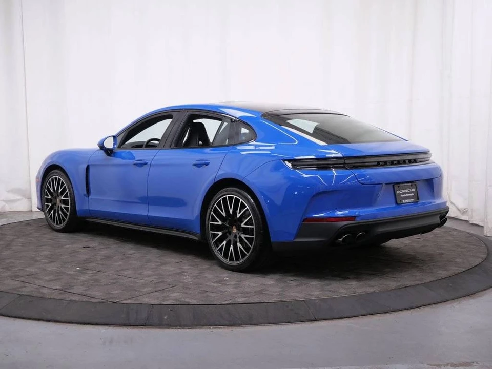 2024 Porsche 976 Panamera - Image 3 of 4