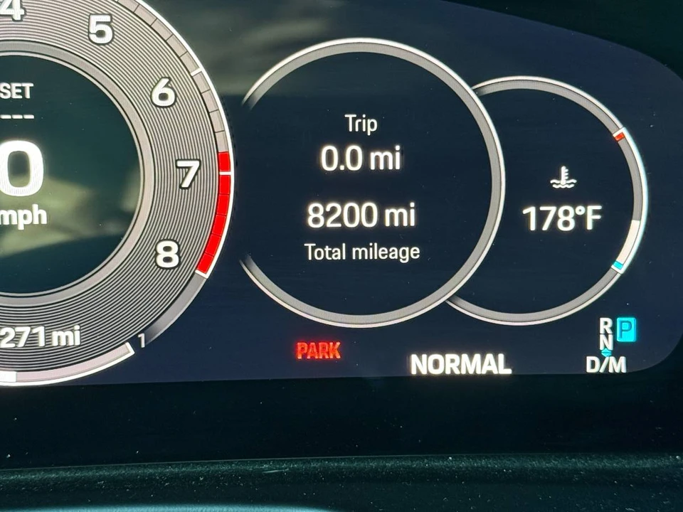 2024 Porsche 976 Panamera - Image 15 of 19