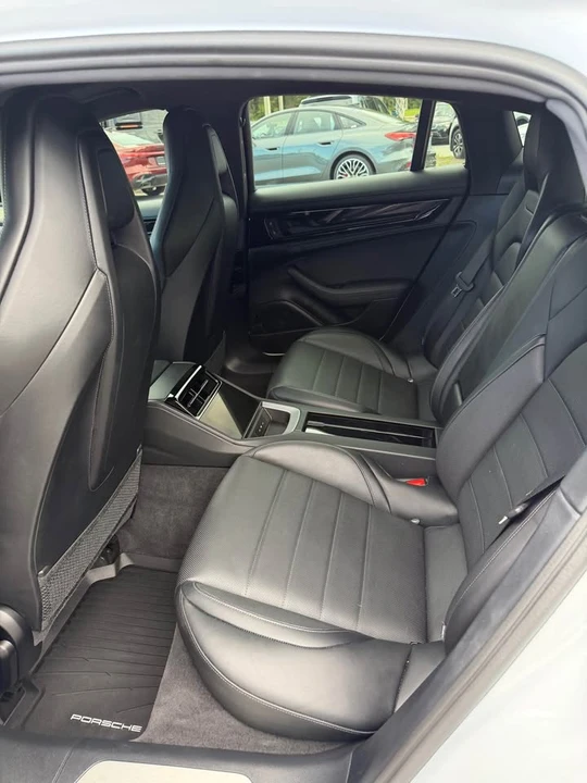 2024 Porsche 976 Panamera - Image 13 of 16