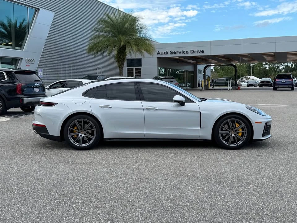 2024 Porsche 976 Panamera - Image 2 of 16