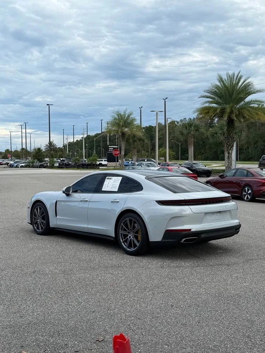 2024 Porsche 976 Panamera - Image 4 of 16