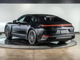 2024 Porsche 976 Panamera - Image 3 of 4