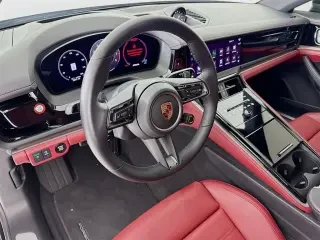 2024 Porsche 976 Panamera - Image 4 of 4
