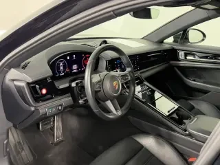 2024 Porsche 976 Panamera - Image 4 of 4