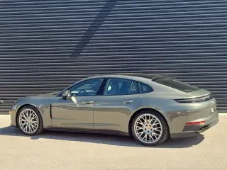 2024 Porsche 976 Panamera - Image 3 of 4