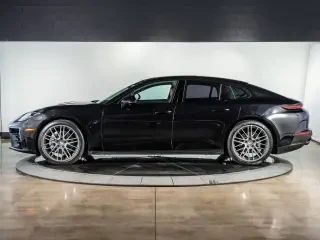 2024 Porsche 976 Panamera - Image 2 of 4
