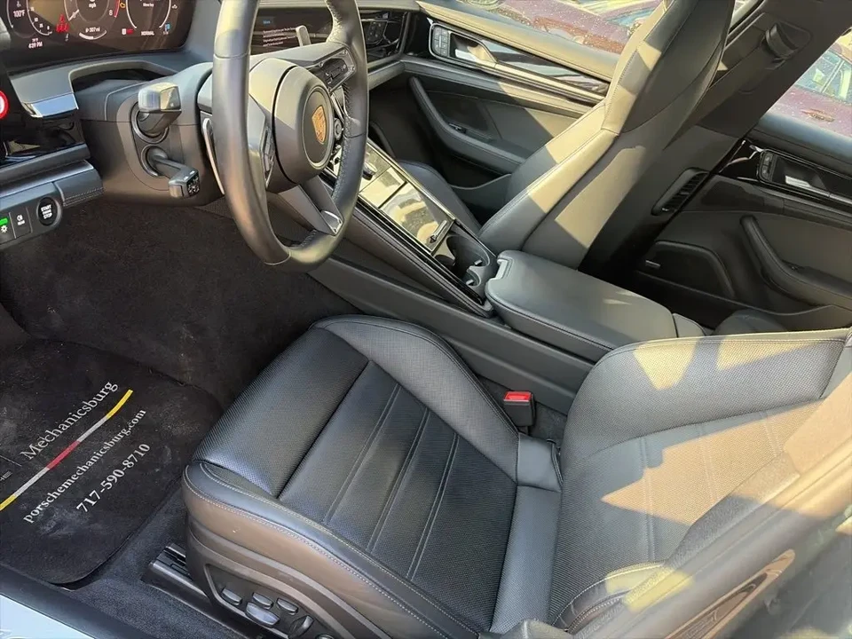 2024 Porsche 976 Panamera - Image 4 of 6