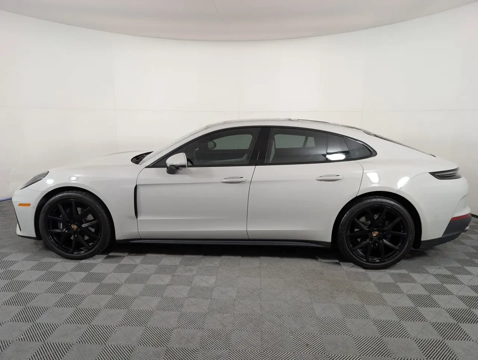 2024 Porsche 976 Panamera - Image 2 of 6