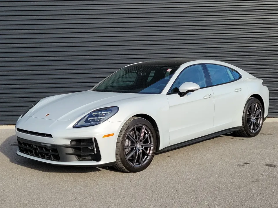 2024 Porsche 976 Panamera - Image 2 of 8