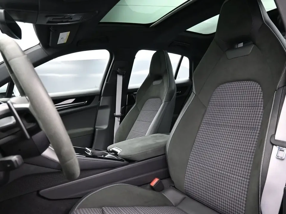 2024 Porsche 976 Panamera - Image 5 of 9
