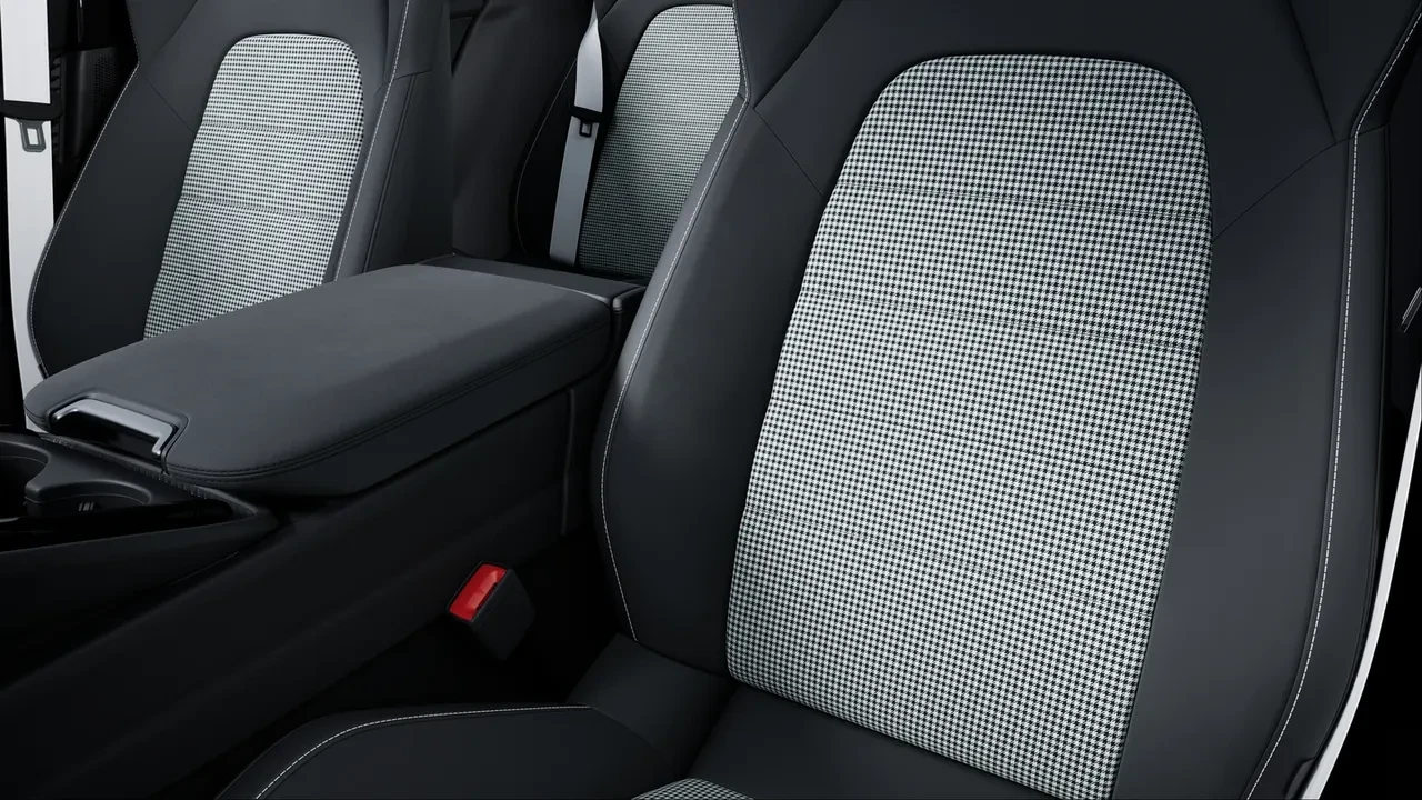 2024 Porsche 976 Panamera - Image 7 of 9