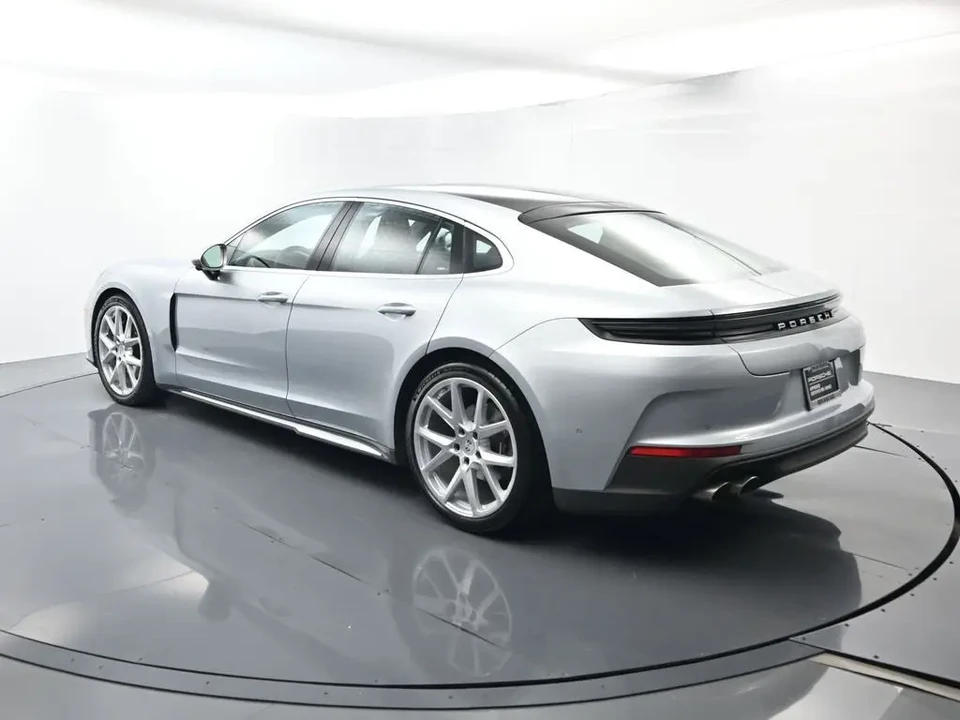 2024 Porsche 976 Panamera - Image 3 of 9