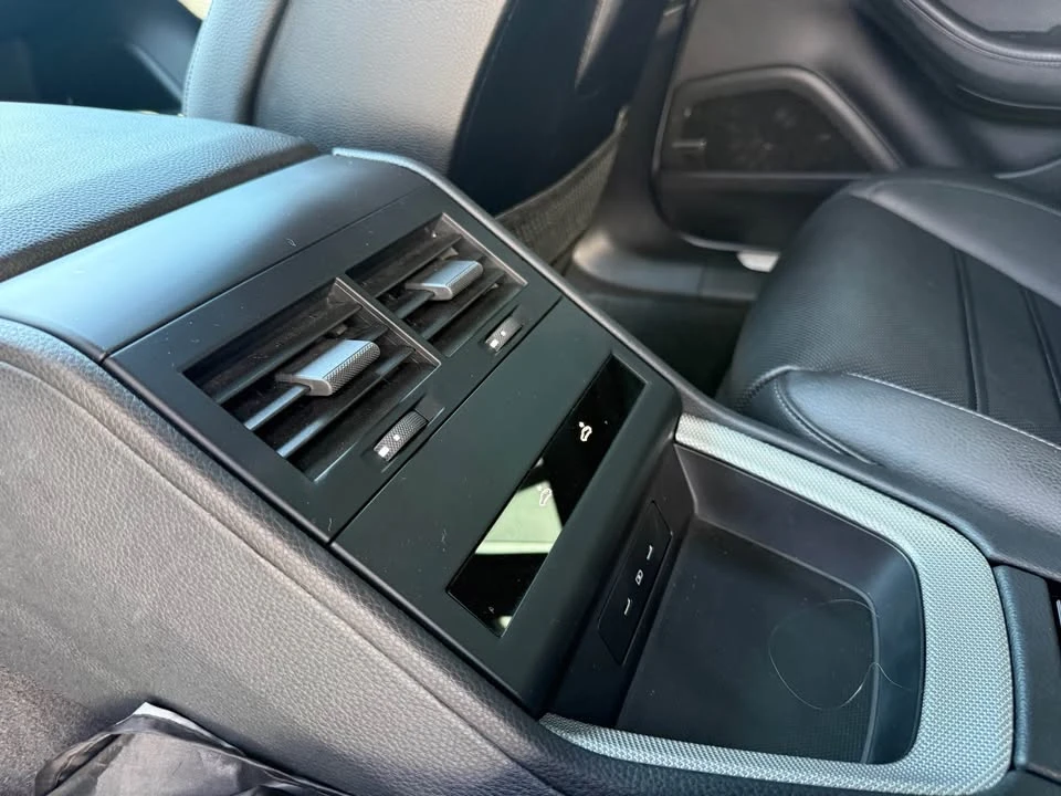 2024 Porsche 976 Panamera - Image 17 of 19