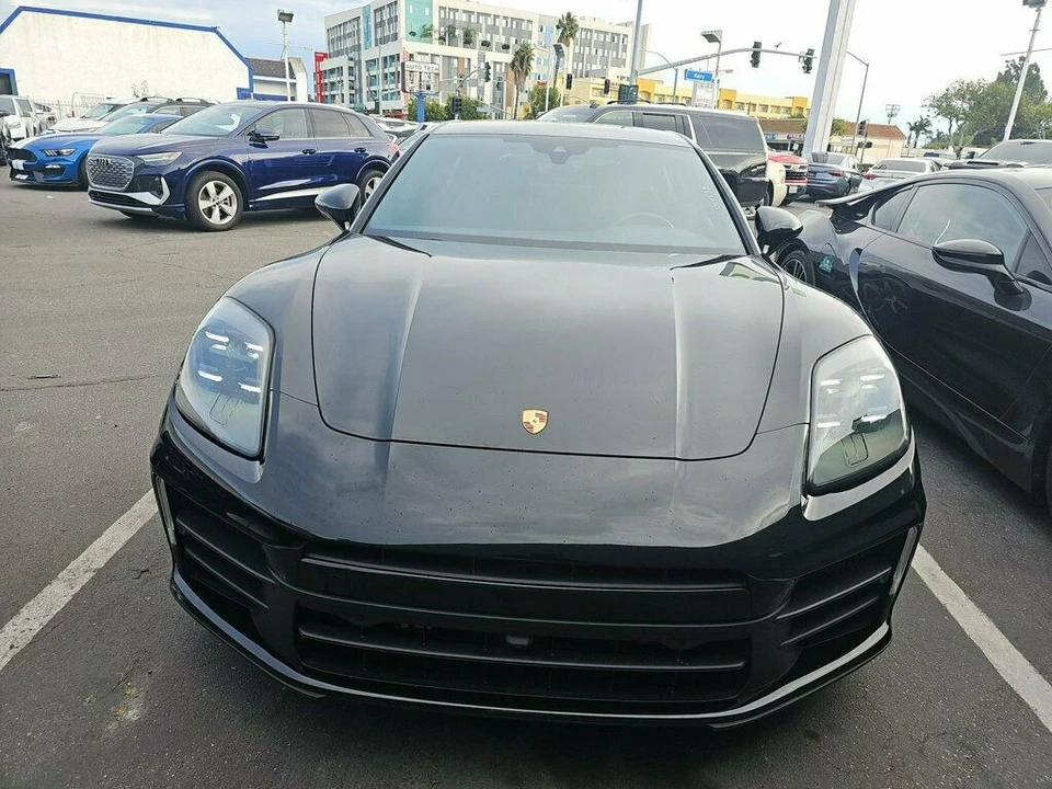 2024 Porsche 976 Panamera - Image 2 of 13