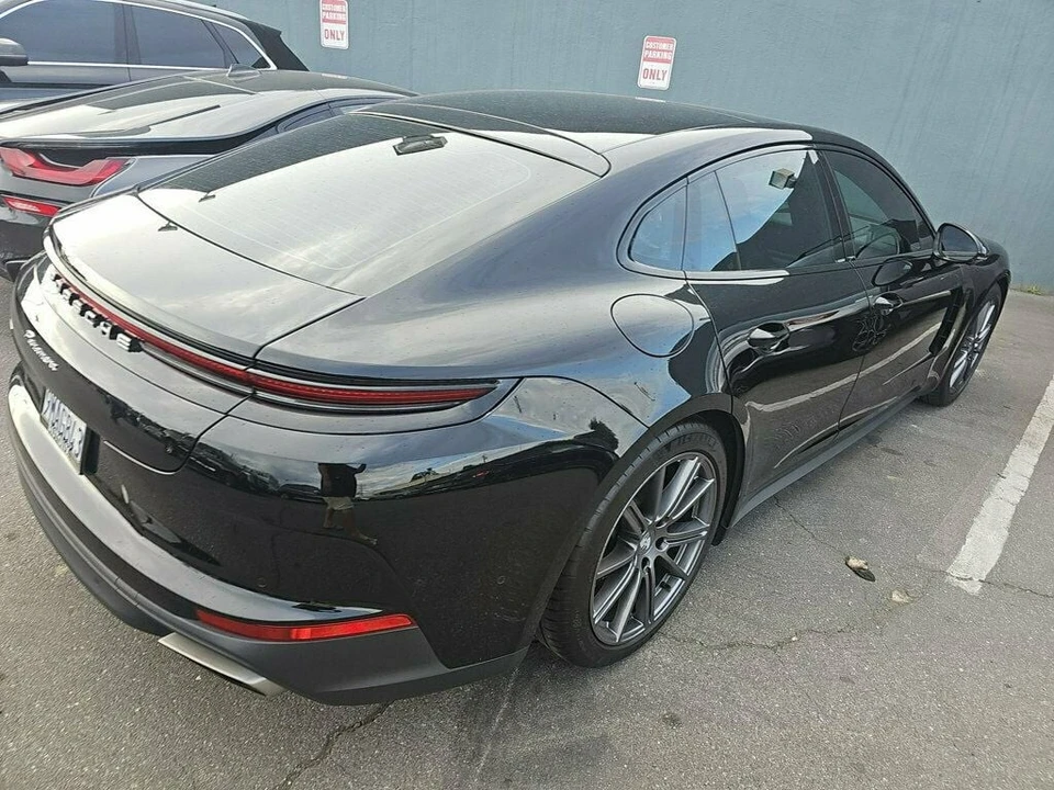 2024 Porsche 976 Panamera - Image 4 of 13