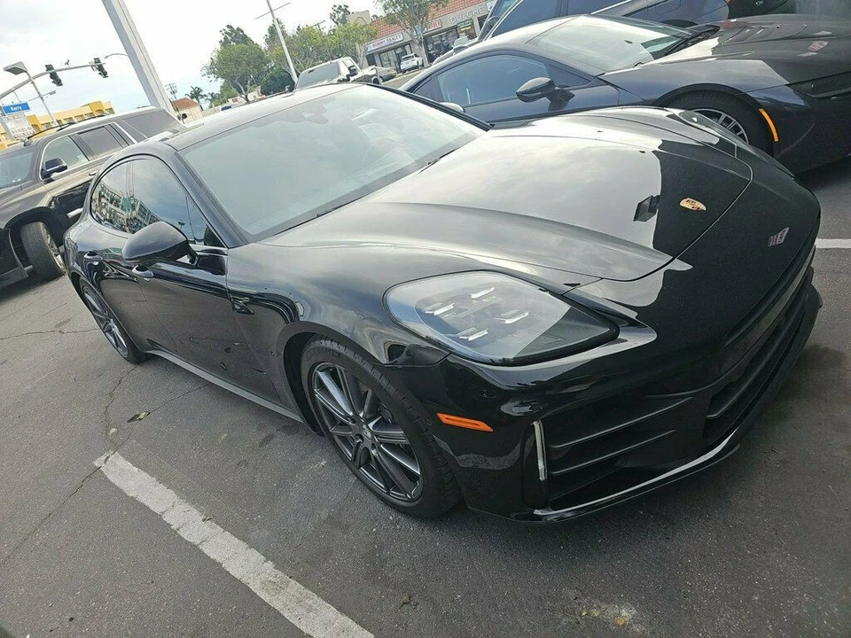 2024 Porsche 976 Panamera - Image 3 of 13