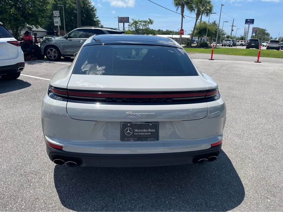2024 Porsche 976 Panamera - Image 4 of 12